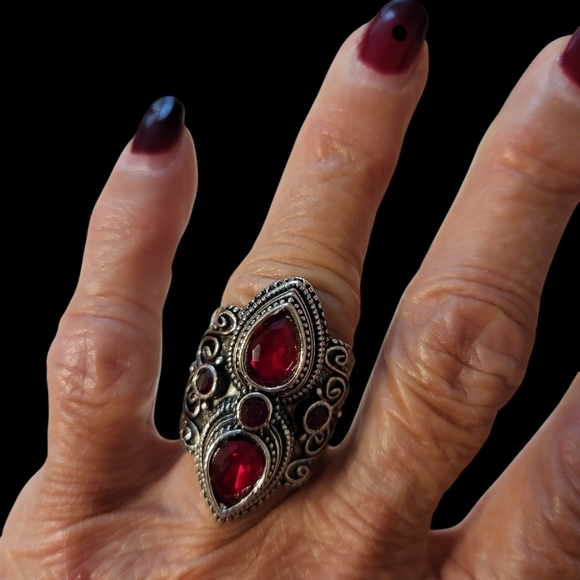 NEW Vintage Boho look red cubic zirconia size 8 - Picture 10 of 13